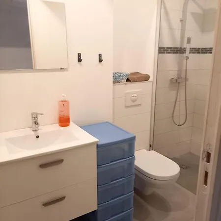 Appartement T2 A Cote De La Antibes